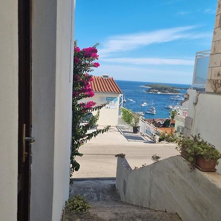 Apartments Luci Đảo Hvar Phòng bức ảnh