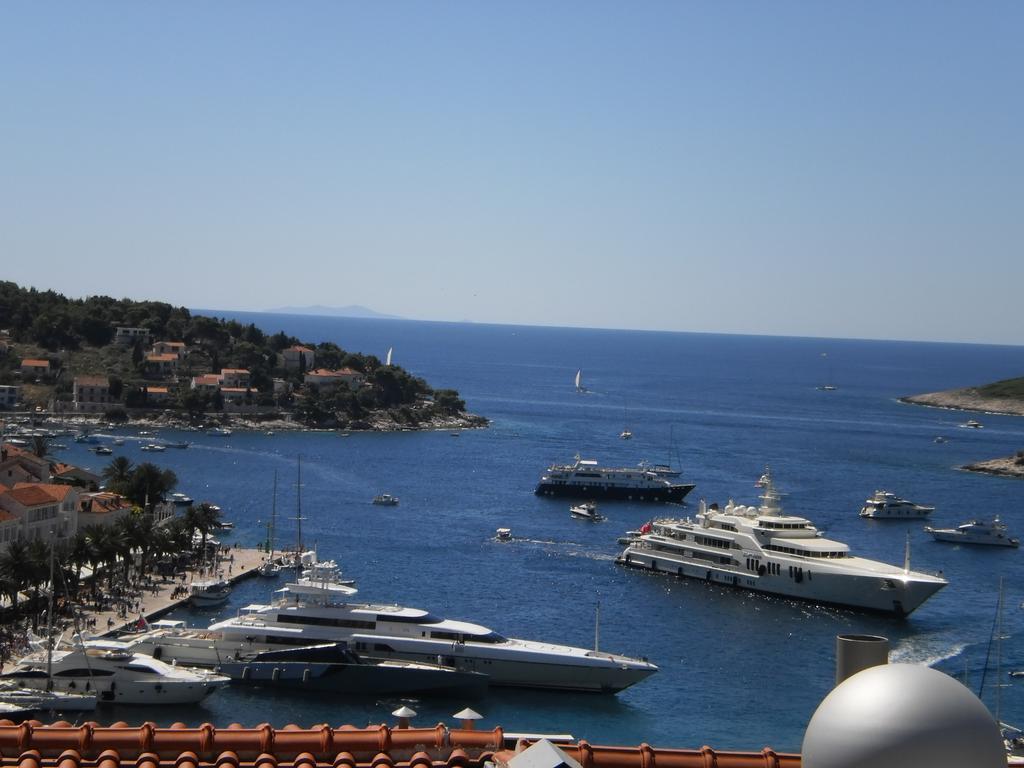 Apartments Luci Đảo Hvar Phòng bức ảnh