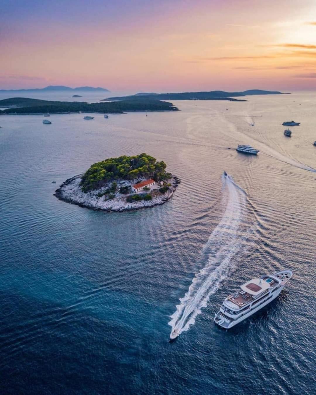 Apartments Luci Đảo Hvar Phòng bức ảnh